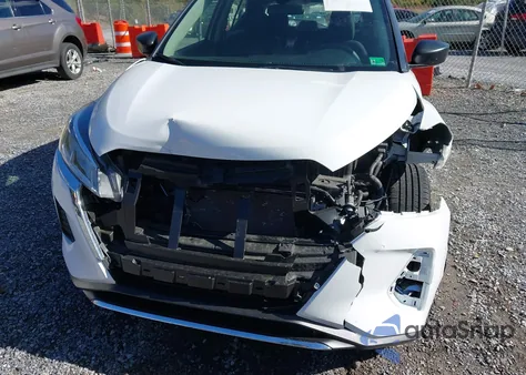 2023 Nissan Kicks S Xtronic Cvt из США, поврежденный, VIN 3N1CP5BV5PL545142